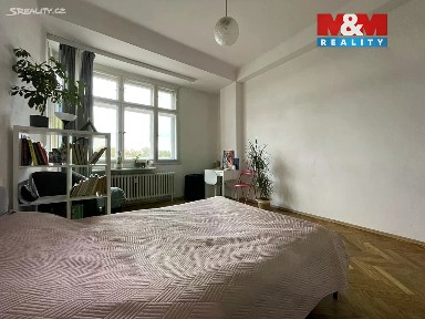 Pronájem bytu 1+kk 38 m² Vinohradská, Praha - Vinohrady