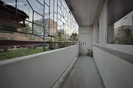 Pronájem bytu 2+kk 49 m² Na Záhonech, Praha - Michle