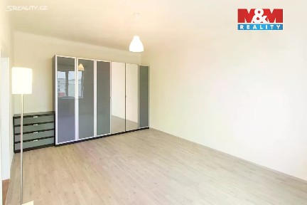 Pronájem bytu 2+1 56 m² Poupětova, Praha - Holešovice