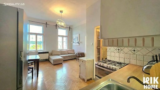 Pronájem bytu 2+kk 54 m² Strojnická, Praha - Holešovice