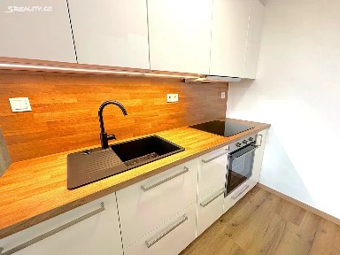 Pronájem bytu 2+kk 44 m² Žufanova, Praha - Řepy