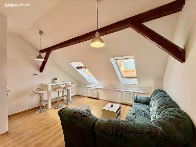 Pronájem bytu 3+kk 73 m² Klicperova, Praha - Smíchov