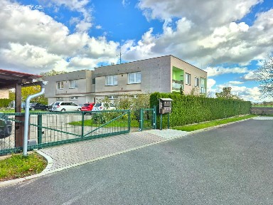 Prodej bytu 3+1 78 m² Kouty