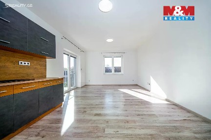 Prodej bytu 1+kk 32 m² Náměstí, Rožďalovice