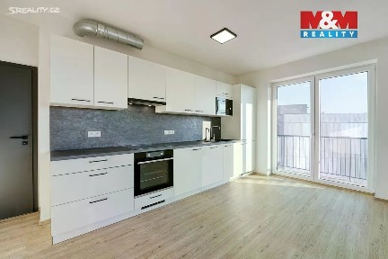 Plzeň, Plzeň-město, Skvrňany, Pecháčkova, 47