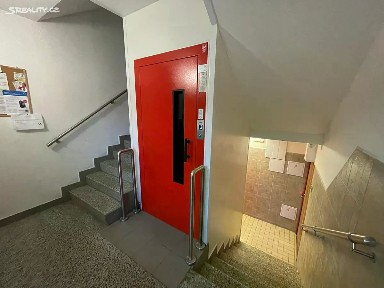 Pronájem bytu 3+1 84 m² Úvalská, Karlovy Vary - Drahovice