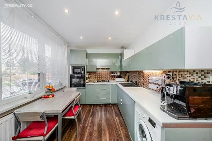 Prodej bytu 3+1 68 m² Za Školou, Ostrava - Zábřeh