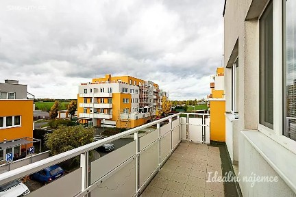 Pronájem bytu 1+kk 31 m² Sicherova, Praha - Kyje