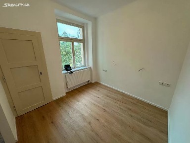 Pronájem bytu 2+kk 43 m² Bulharská, Praha - Vršovice