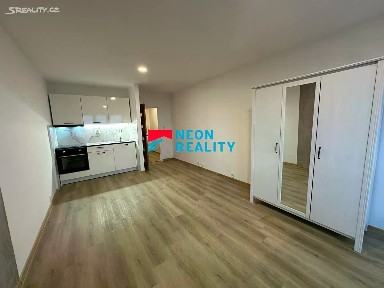 Pronájem bytu 1+kk 30 m² Lechowiczova, Ostrava - Moravská Ostrava