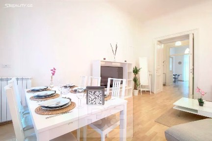 Pronájem bytu 3+1 111 m² Mánesova, Praha - Vinohrady