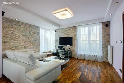 Prodej bytu 4+kk 137 m² Mikanova, Praha - Záběhlice