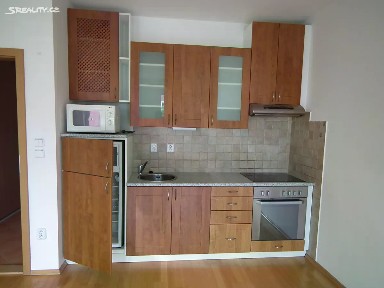 Pronájem bytu 1+kk 40 m² Názovská, Praha - Strašnice