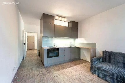 Pronájem bytu 1+kk 32 m² Frištenského, Olomouc - Neředín