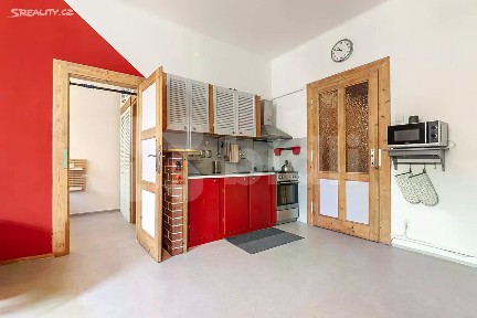 Prodej bytu 2+kk 37 m² Táborská, Praha - Nusle