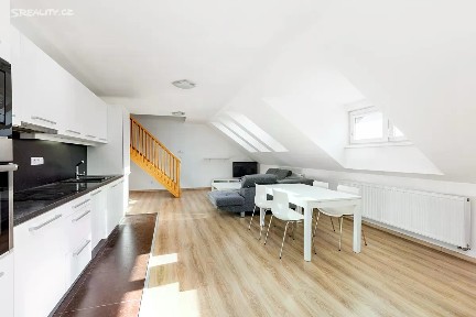 Pronájem bytu 2+kk 78 m² Novákových, Praha - Libeň