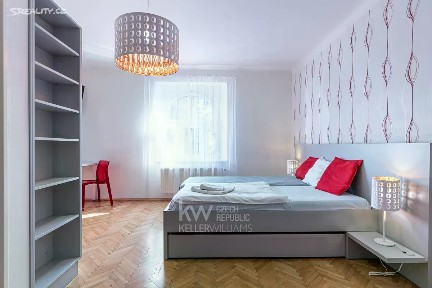Pronájem bytu 1+kk 21 m² Na Jezerce, Praha - Nusle