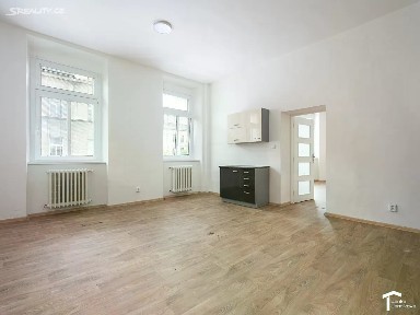 Pronájem bytu 3+kk 90 m² Smilova, Pardubice - Zelené Předměstí