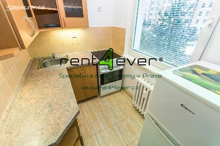 Pronájem bytu 1+kk 30 m² Brodského, Praha - Chodov