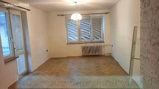Pronájem bytu 3+1 78 m² Brázdimská, Praha - Prosek