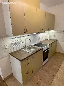 Pronájem bytu 1+kk 40 m² Dubinská, Pardubice - Studánka