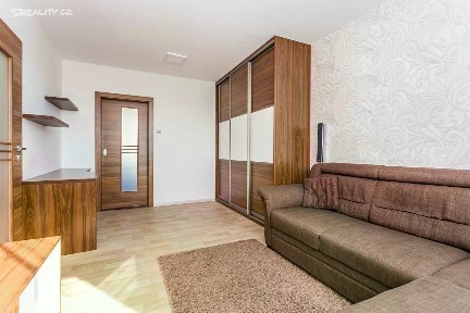 Pronájem bytu 3+1 56 m² Čapkova, Bílina - Teplické Předměstí