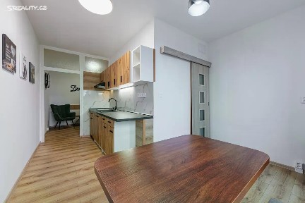 Prodej bytu 2+1 62 m² Čs. odbojářů, Chodov
