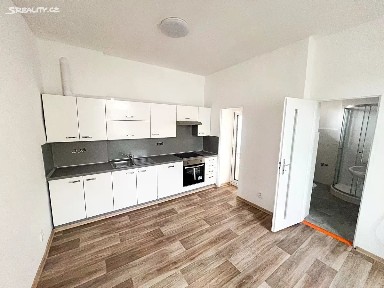 Znojmo, Jana Palacha, 7