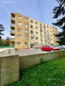 Prodej bytu 3+1 67 m² Záveská, Praha - Hostivař