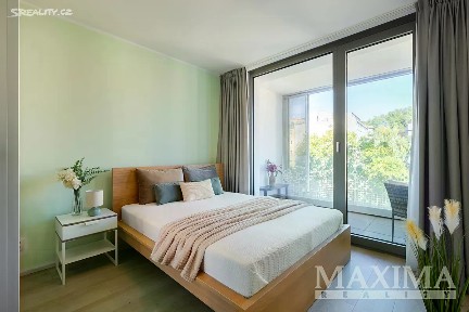 Prodej bytu 3+kk 56 m² Hlaváčkova, Praha - Košíře