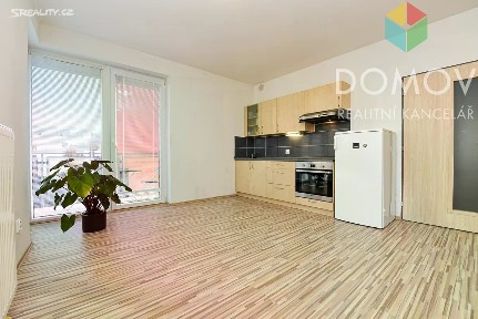 Pronájem bytu 1+kk 36 m² Nepilova, Beroun - Beroun-Město