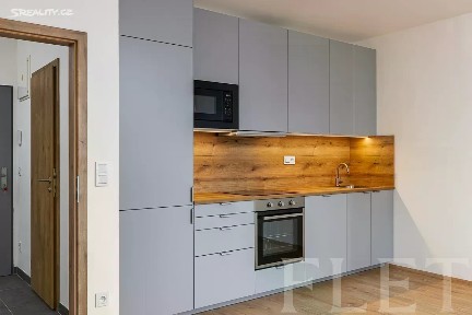 Pronájem bytu 1+kk 31 m² Fabiánové, Praha - Hlubočepy