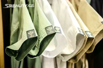 Prodej obchodního prostoru 58 m² Plzeňská, Praha - Smíchov