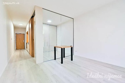 Pronájem bytu 1+kk 38 m² Dornych, Brno
