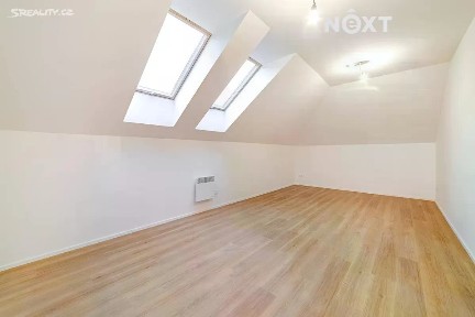 Prodej bytu 1+kk 30 m² Elišky Přemyslovny, Praha - Zbraslav