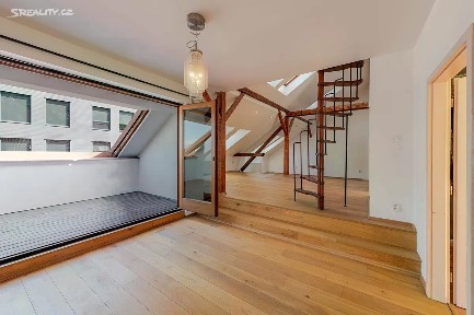 Prodej bytu 3+kk 102 m² Křížová, Praha - Smíchov