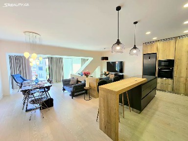 Pronájem bytu 3+kk 138 m² Gabrielská, Praha - Smíchov