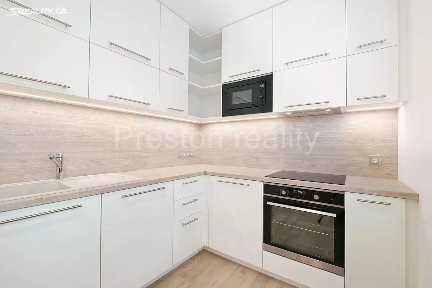 Pronájem bytu 2+kk 51 m² Arménská, Praha - Vršovice