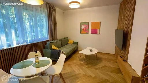Pronájem bytu 2+kk 49 m² U nových domů I, Praha - Krč