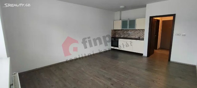 Pronájem bytu 1+kk 32 m² Žižkovo nám., Vlašim