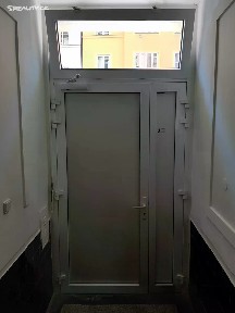 Pronájem bytu 1+kk 25 m² Dolní, Praha - Nusle