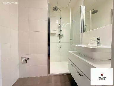 Pronájem bytu 3+kk 61 m² Perucká, Praha - Vinohrady