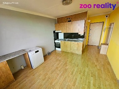 Pronájem bytu 1+1 35 m² Stavbařská, Chomutov