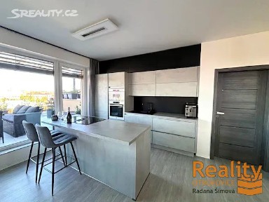 Prodej bytu 2+kk 68 m² Příčná, Otrokovice - Kvítkovice