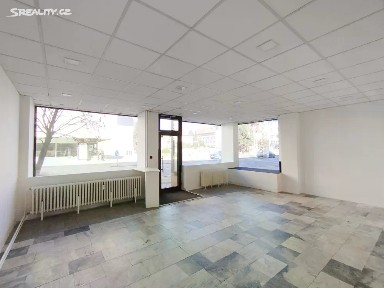 Pronájem obchodního prostoru 83 m² Gočárova třída, Hradec Králové - Pražské Předměstí