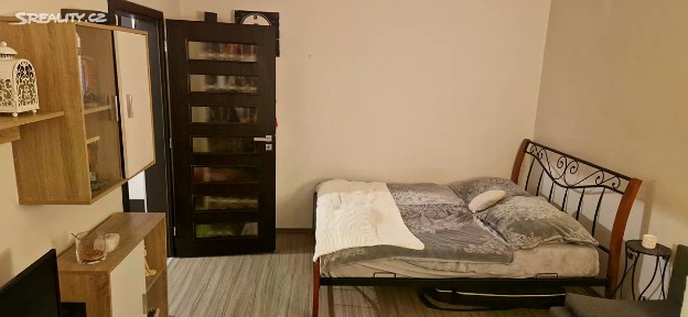 Pronájem bytu 1+1 40 m² V Hlinkách, Olomouc - Nová Ulice