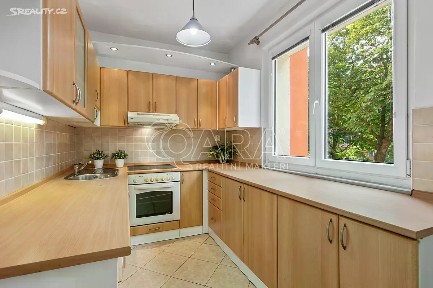 Prodej bytu 3+1 65 m² Africká, Praha - Vokovice