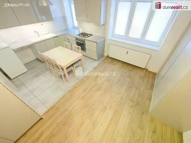 Pronájem bytu 1+1 30 m² Amálská, Kladno