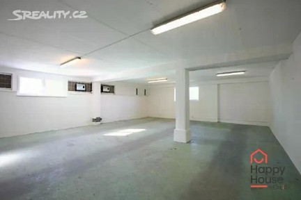 Pronájem kanceláře 23 m² Ve žlíbku, Praha - Horní Počernice