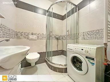 Pronájem bytu 1+1 45 m² Stojanovo náměstí, Ostrava - Mariánské Hory